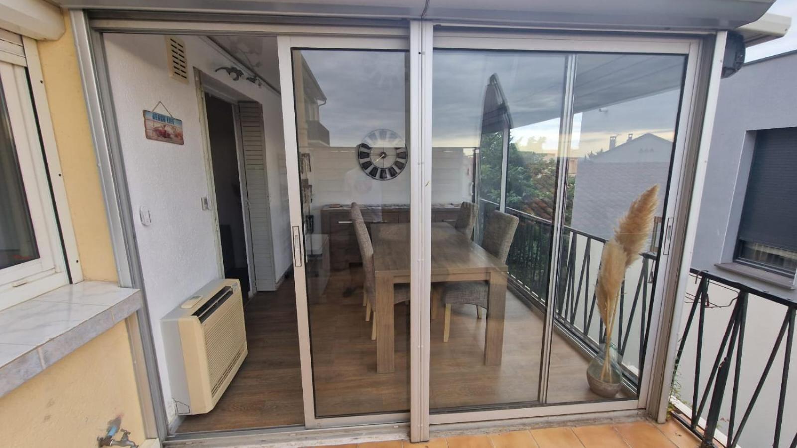 Appartement En Bord De Plage - A 50 M De La Mer Canet-en-Roussillon Bagian luar foto